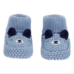 NWT Carter’s knitted newborn blue bear slippers